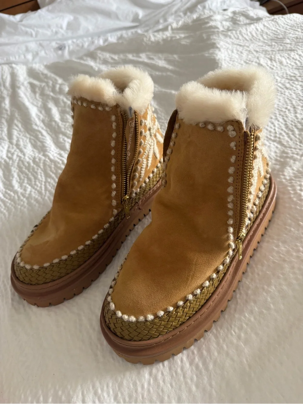 Laidback London Setsu 4.0. Floral Ankle Boot Saffron Suede Natural Size 39